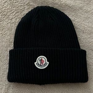 Moncler Winter Hat (Knockoff) Brand New, Looks Authentic! Smoke Free Home